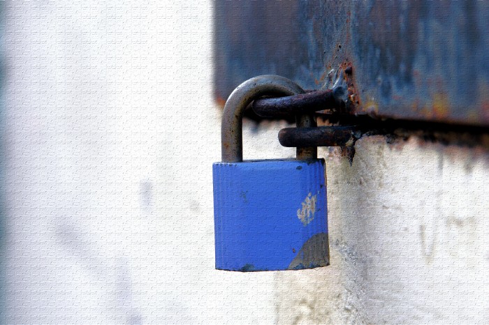 Blue locksmith